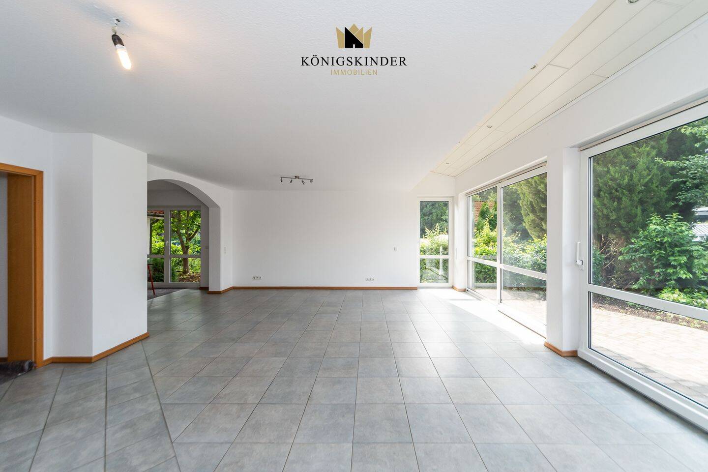 5غرفة تاون هاوس في Heilbronn, Germany رقم 225420