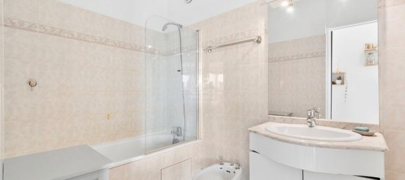 Apartamento de 2 dormitorios en Saint-Germain-en-Laye, France No. 322234 5