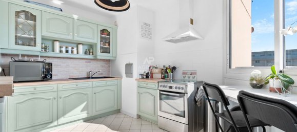 Apartamento de 2 dormitorios en Saint-Germain-en-Laye, France No. 322234 4