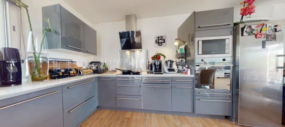 4 Schlafzimmer Villa in Pietrosella, France, Nr. 248847 5