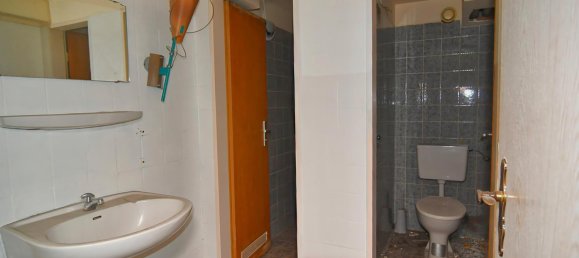 Propiedad comercial de 3 habitaciónes en Frankfurt am Main, Germany No. 24884 8