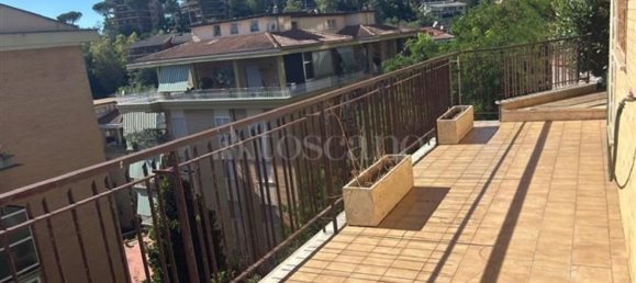 Apartamento de 5 habitaciónes en Rome, Italy No. 270282 3