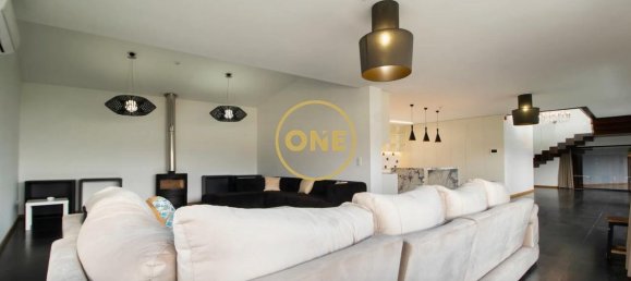 3 Schlafzimmer Haus in Maia, Portugal, Nr. 52493 10