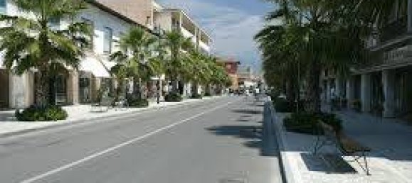 5 bedrooms Villa in Forte dei Marmi, Italy No. 72376 10