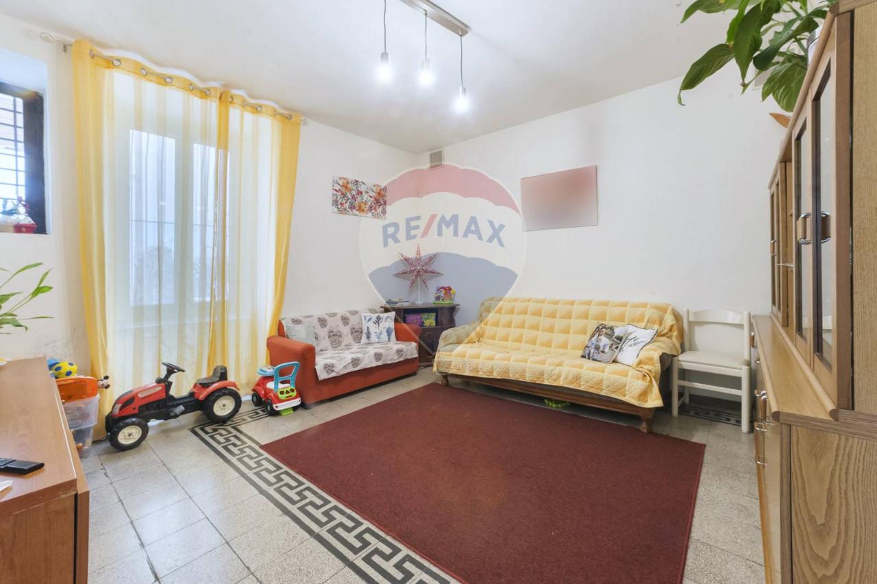 Apartamento de 10 divisões em Sulmona, Italy N.º 23629
