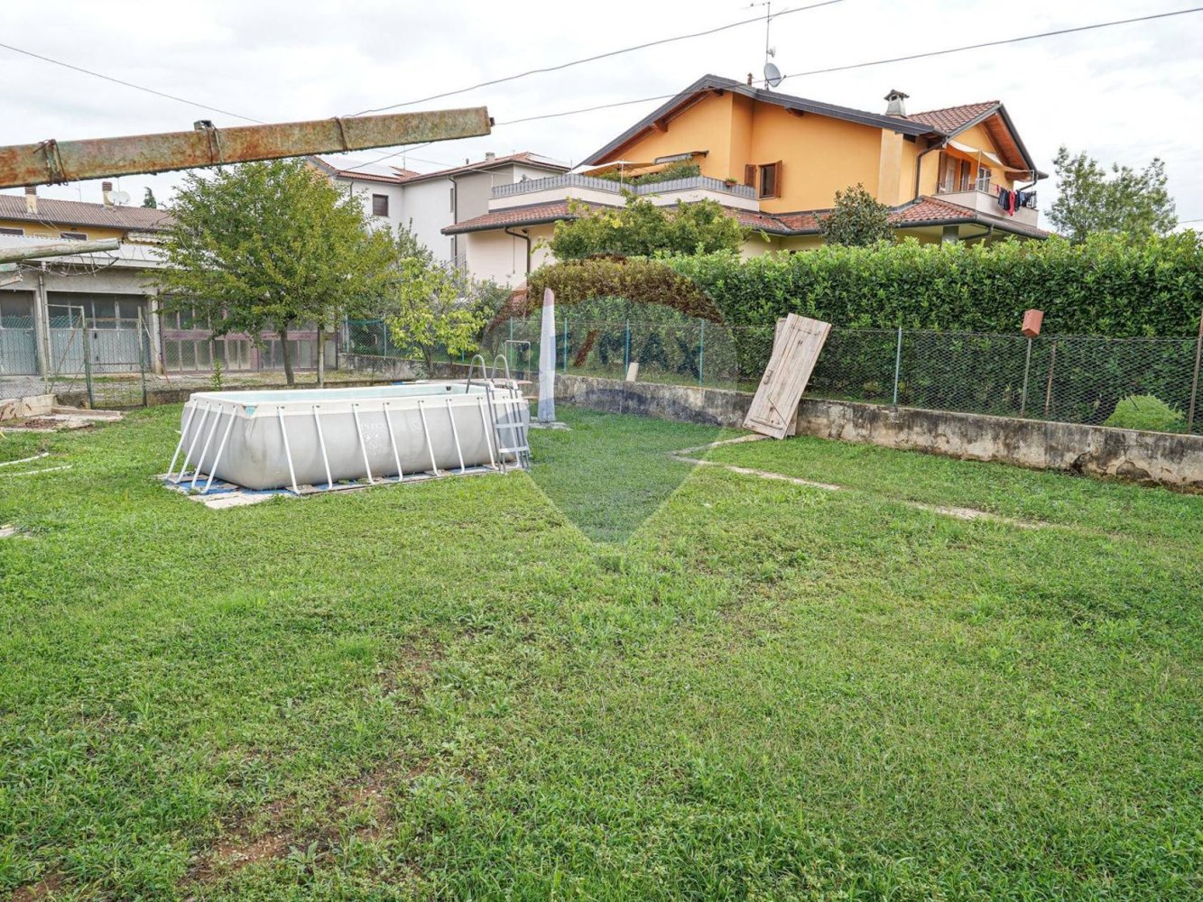 2 غرف نوم شقة في Comun Nuovo, Italy رقم 327947