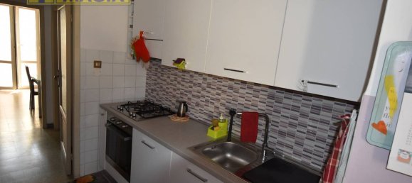 3 rooms Apartment in San Benedetto del Tronto, Italy No. 225746 10
