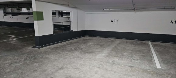 Parkplatz in München, Germany, Nr. 318404 4