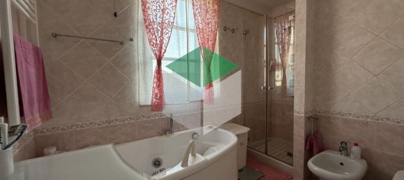 Casa de 5 divisões em Viareggio, Italy N.º 193906 60