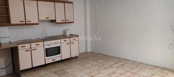4 bedrooms Apartment in Zaragoza, Spain No. 187234 9