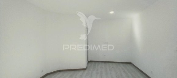 3 bedrooms Apartment in Corroios, Portugal No. 85836 5