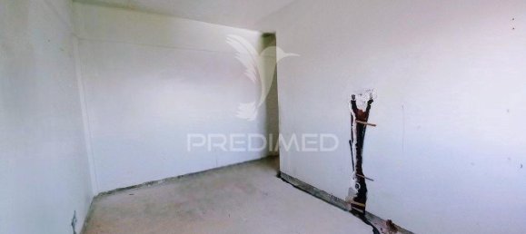 3 bedrooms Apartment in Corroios, Portugal No. 85836 2