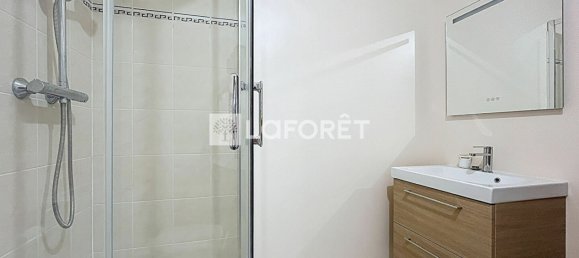 1 bedroom Apartment in Villejuif, France No. 182163 9