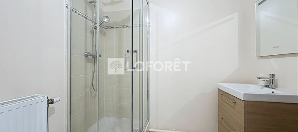 1 bedroom Apartment in Villejuif, France No. 182163 8