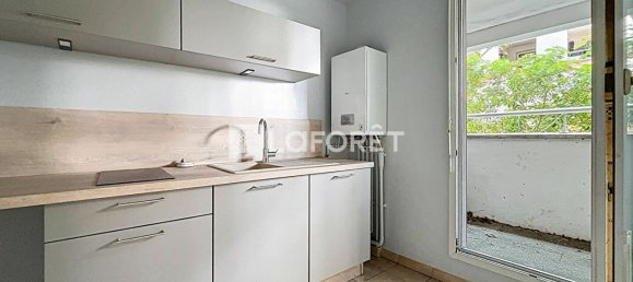 1 bedroom Apartment in Villejuif, France No. 182163 5