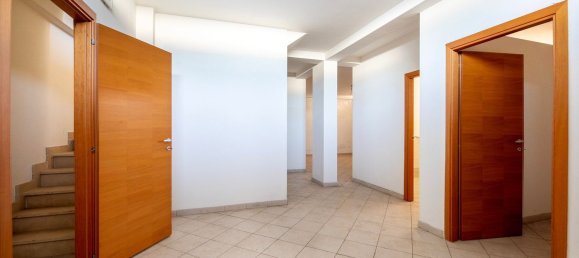 Casa de 4 habitaciónes en Rome, Italy No. 46220 40