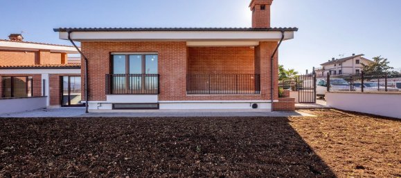 Casa de 4 habitaciónes en Rome, Italy No. 46220 21