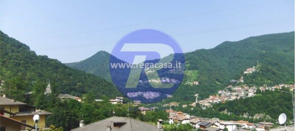 3 bedrooms Villa in Sedrina, Italy No. 309521 4