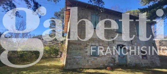 5 rooms House in Gubbio, Italy No. 154621 4