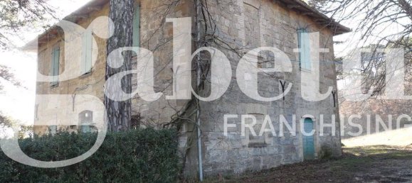 5 rooms House in Gubbio, Italy No. 154621 3