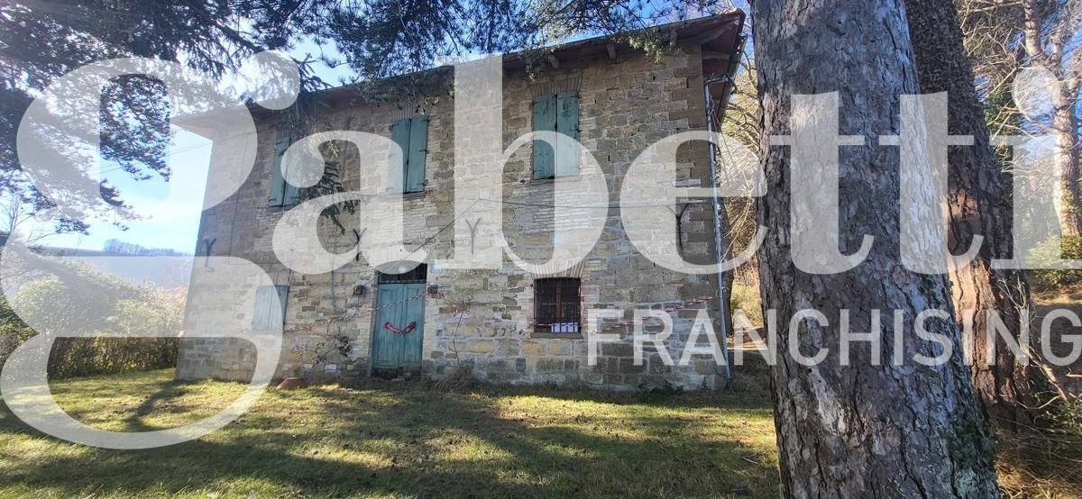 5 rooms House in Gubbio, Italy No. 154621