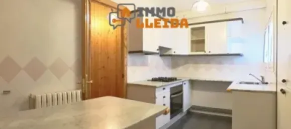 3 Schlafzimmer Doppelhaus in Lleida, Spain, Nr. 173239 8