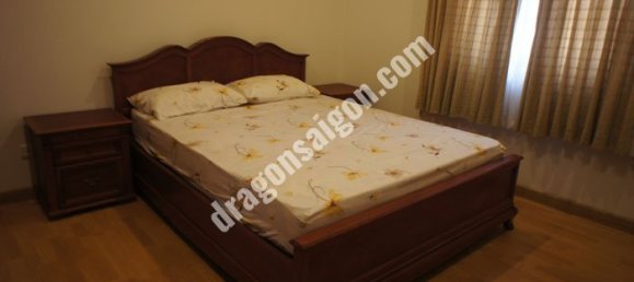 336m² House in District 7, Vietnam No. 11144 3