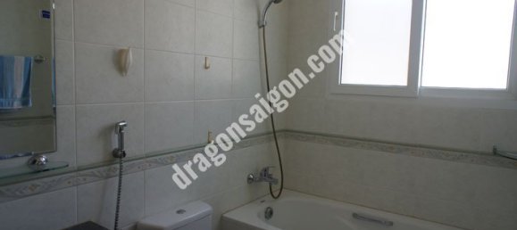 336m² House in District 7, Vietnam No. 11144 4