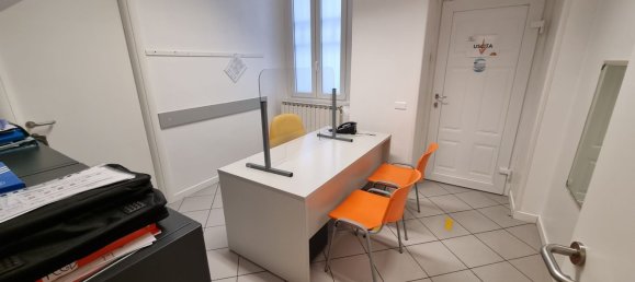 Bureau à Villa Guardia, Italy 92m² No. 199363 24
