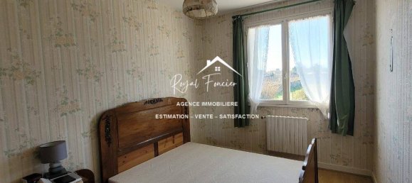 5 chambres Maison à Richelieu, France No. 94254 11