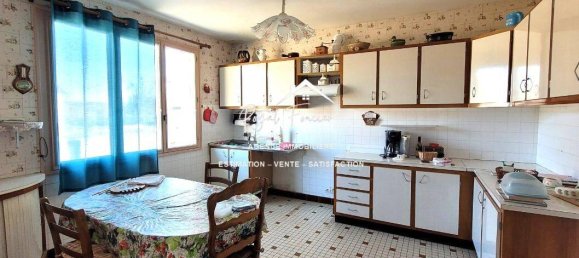 5 chambres Maison à Richelieu, France No. 94254 8