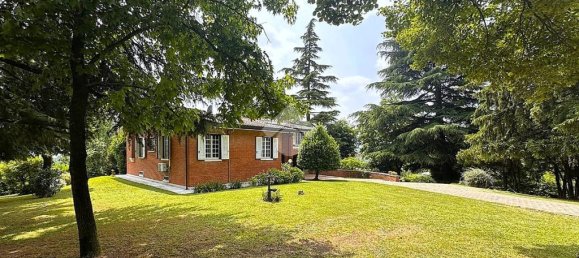 3 bedrooms Villa in Grezzana, Italy No. 257631 3