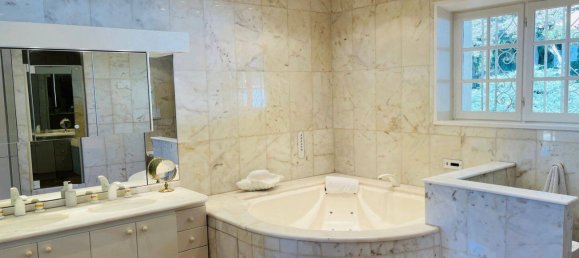 Villa de 5 dormitorios en Nice, France No. 328092 23