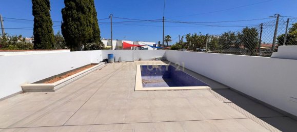 3 bedrooms Villa in Luz, Portugal No. 141020 9