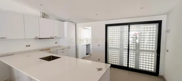 3 bedrooms Villa in Luz, Portugal No. 141020 5