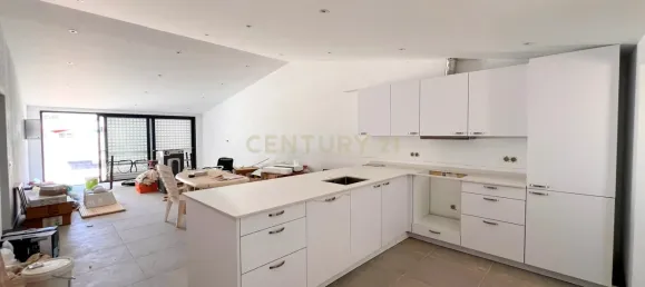 3 bedrooms Villa in Luz, Portugal No. 141020 2