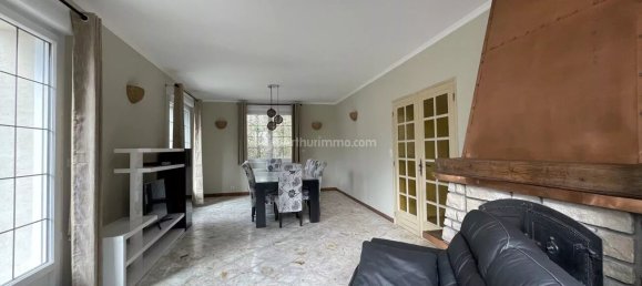 Casa de 4 dormitorios en Neufchateau, France No. 92136 4