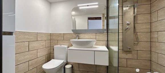 Casa de 3 dormitorios en Bressuire, France No. 305716 7