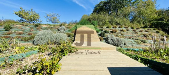 5 bedrooms House in Chateaudun, France No. 84410 22