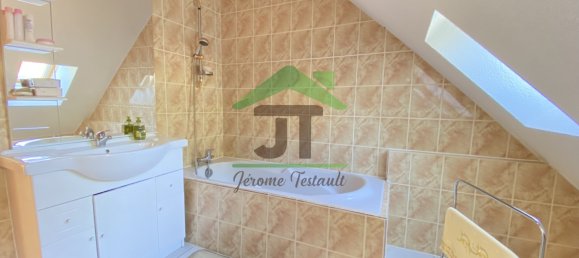 5 bedrooms House in Chateaudun, France No. 84410 19