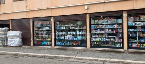 1 room Commercial property in Rome, Italy No. 264290 3