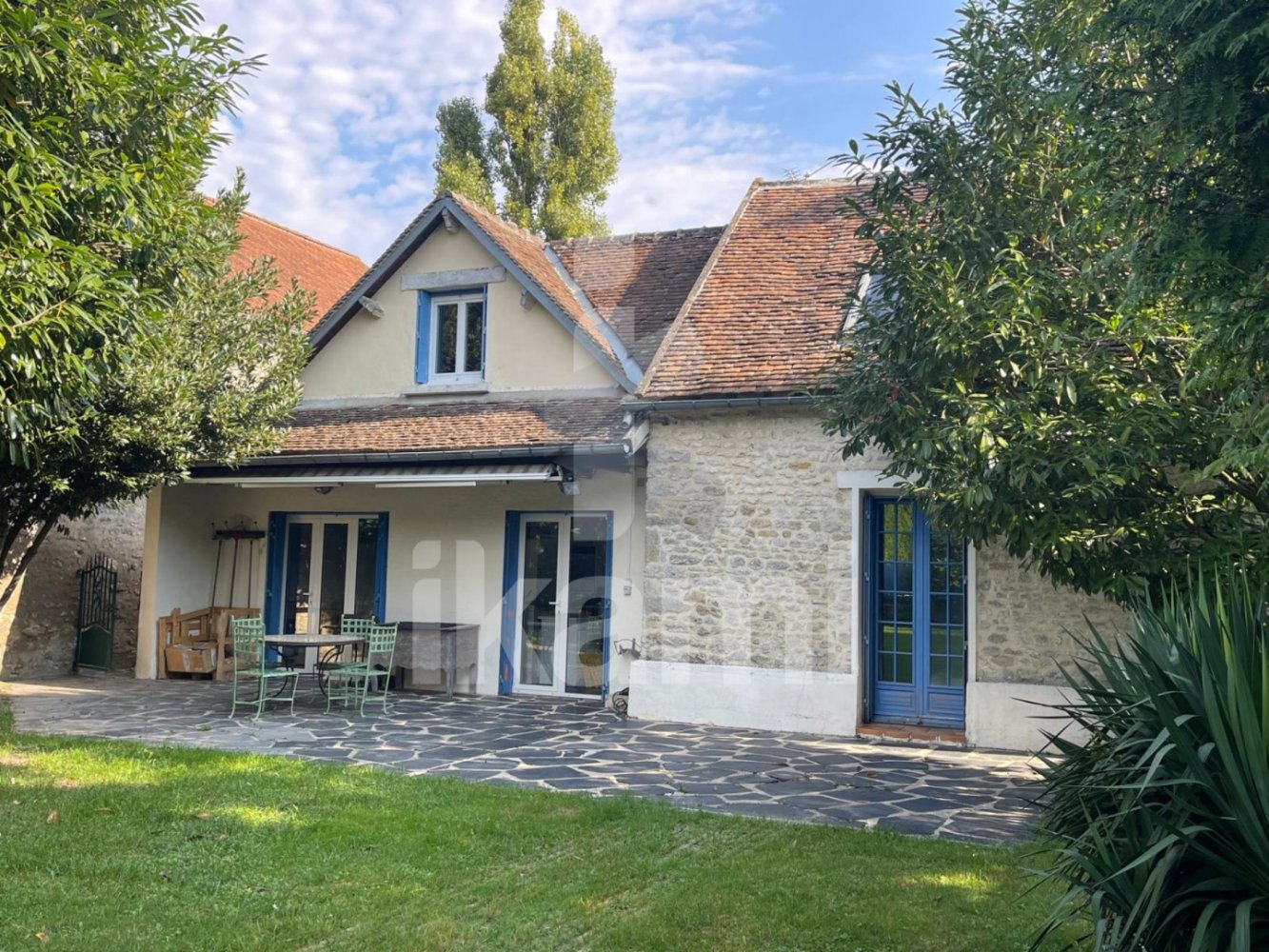 2 Schlafzimmer Villa in Briarres-sur-Essonne, France, Nr. 216923