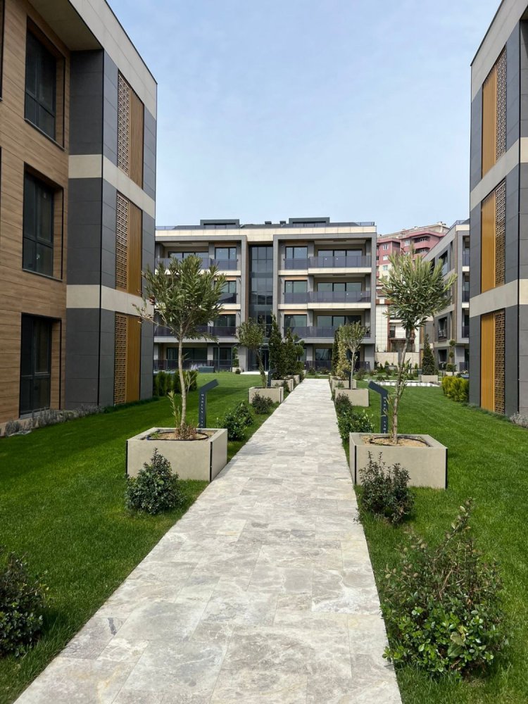 Apartment 4+1 in Istanbul, Turkey No. 11008