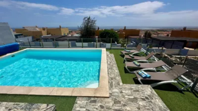 Casa de 5 dormitorios en Caleta De Fuste, Spain No. 241599