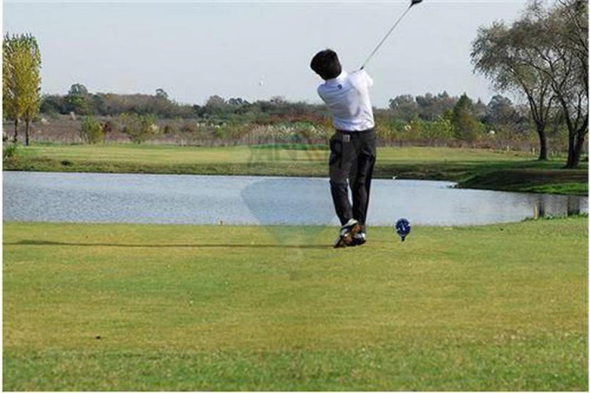  قطعة أرض في Escobar, Argentina رقم 114649