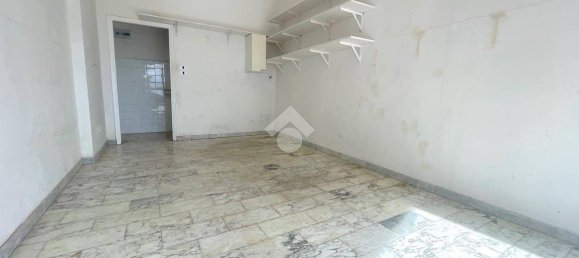 21m² Commercial property in Sanremo, Italy No. 212426 6