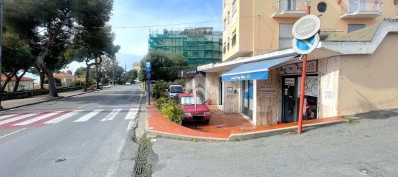 21m² Commercial property in Sanremo, Italy No. 212426 2