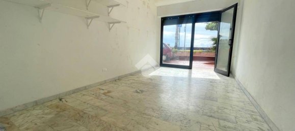 21m² Commercial property in Sanremo, Italy No. 212426 3