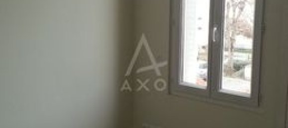 Apartamento de 1 dormitorio en Le Bourget, France No. 304701 4