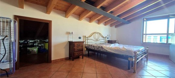 5 bedrooms Apartment in Mozzecane, Italy No. 374928 12